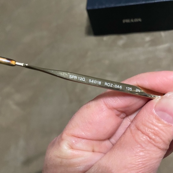 Prada Aviator Tortoise Shell Gold Tone sun glasses w/ COA - Picture 5 of 12